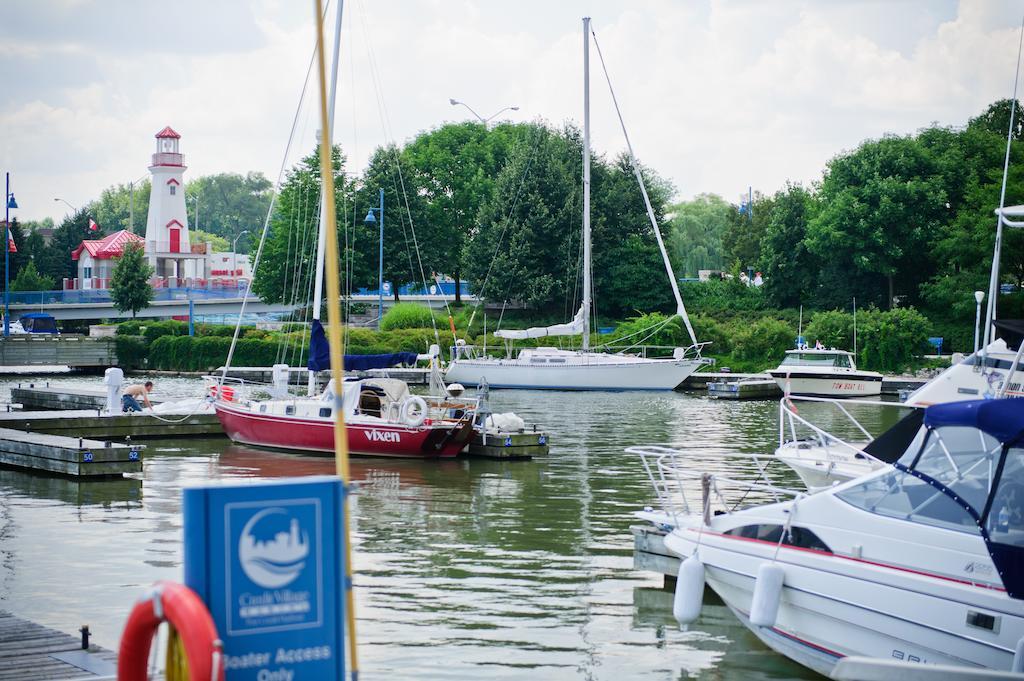 The Waterside Inn Миссиссага Экстерьер фото